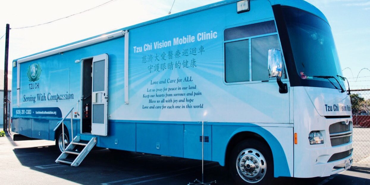 Tzu Chi Van Free Eye Exams at St. Vincent de Paul of LA